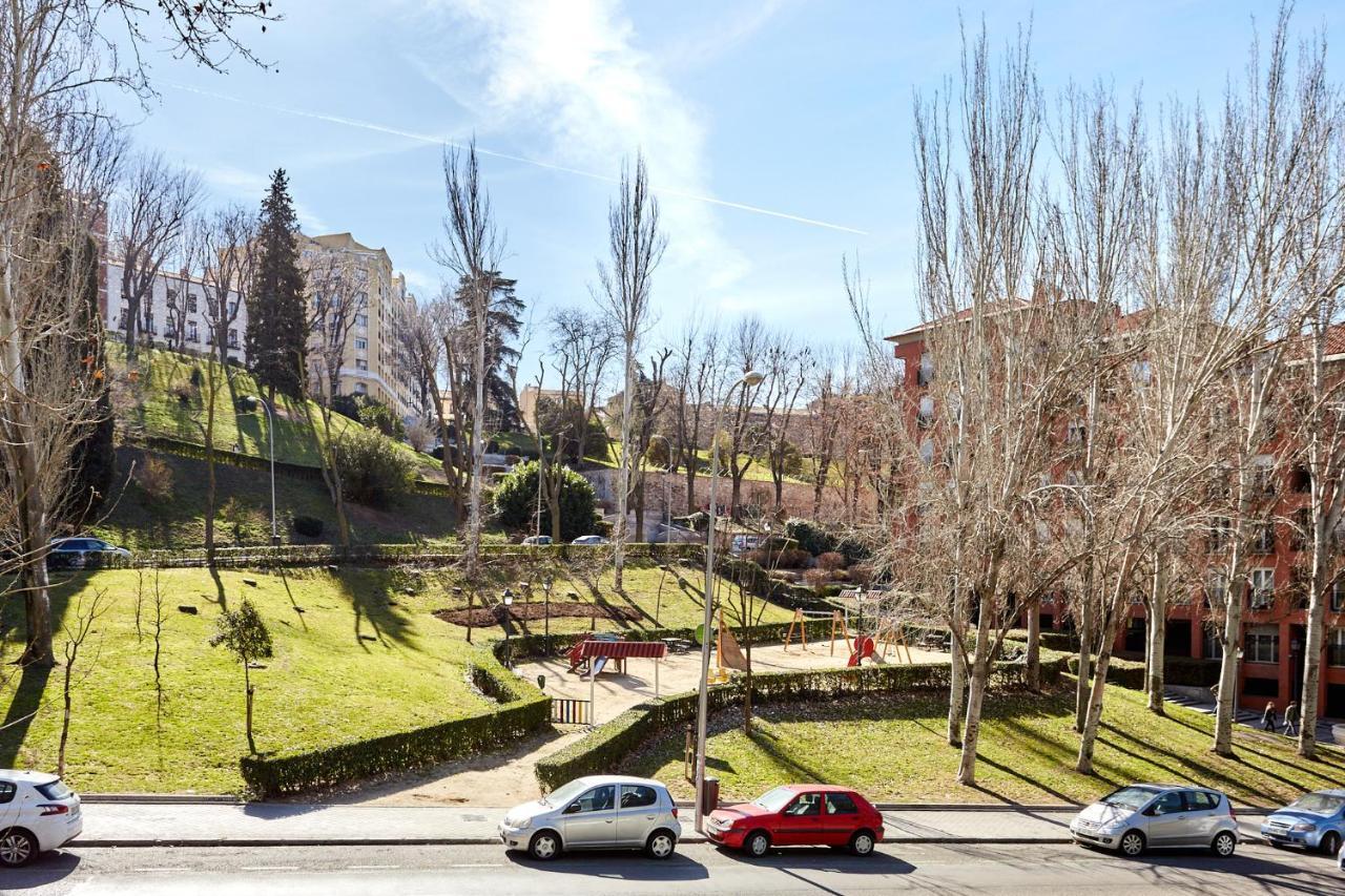 Downtown La Latina Grupos, By Monaro***** Apartment Madrid Luaran gambar
